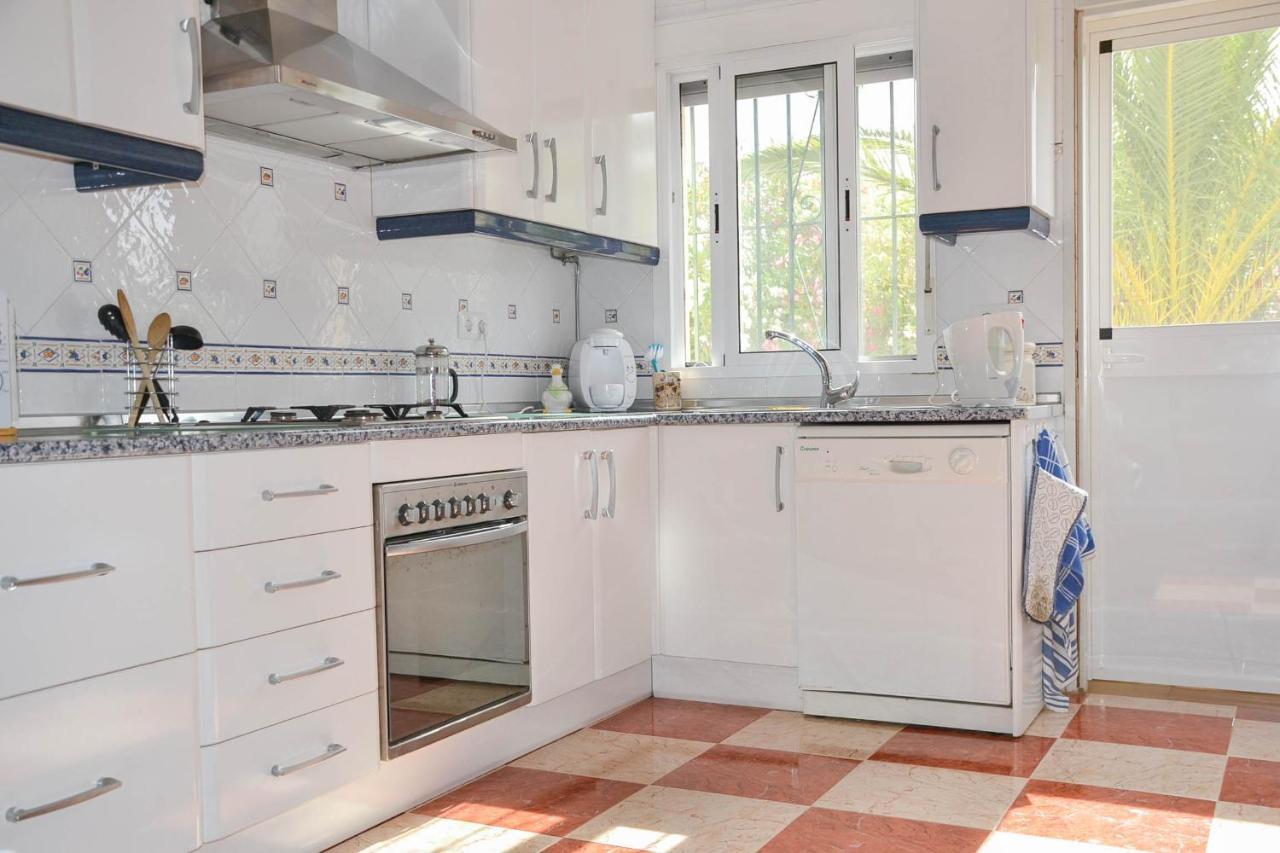 Traumhaus Fuer 6 Personen Mit Spektakulaerem Privaten Pool Und Schoenem Ausblick In Die Natur Hozanejos Exterior foto